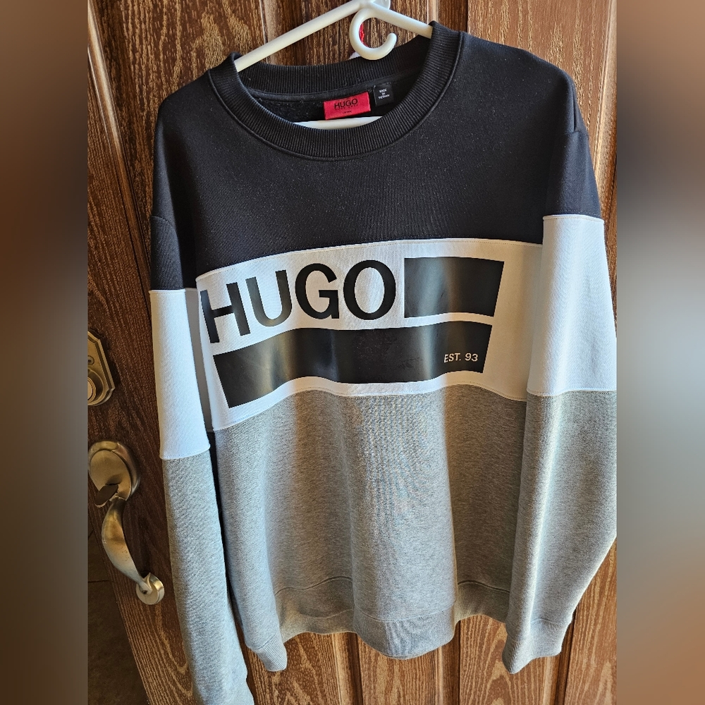 Hugo sweat shirt